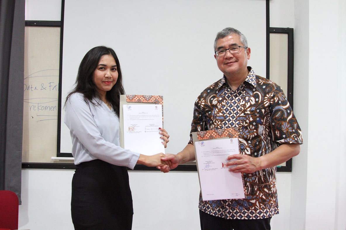 Penandatangan Kerjasama PLC & Universitas Esa Unggul