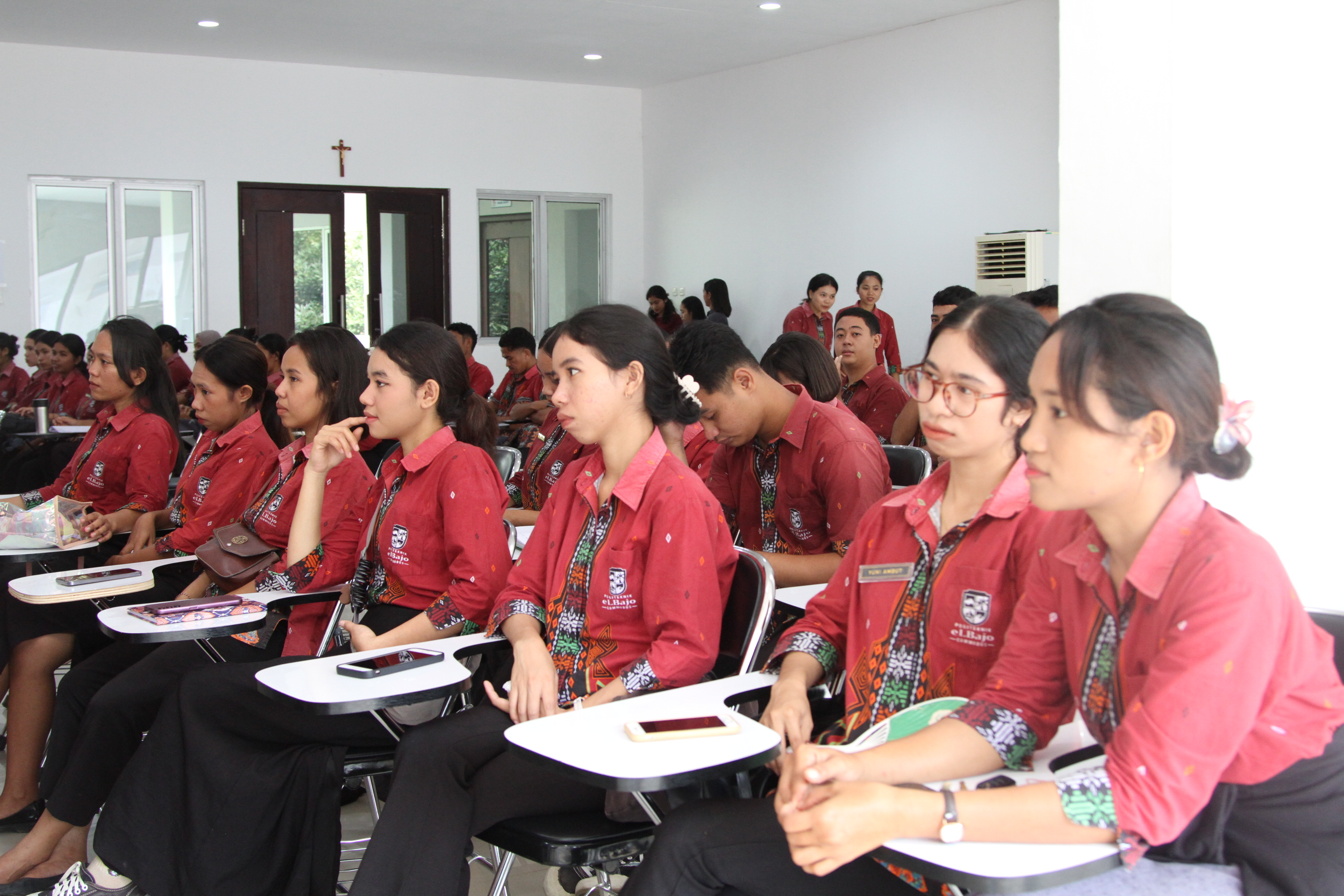 Mahasiswa PLC Siap Melangkah dan Berkarya dalam PKL Semester Genap 2024/2025